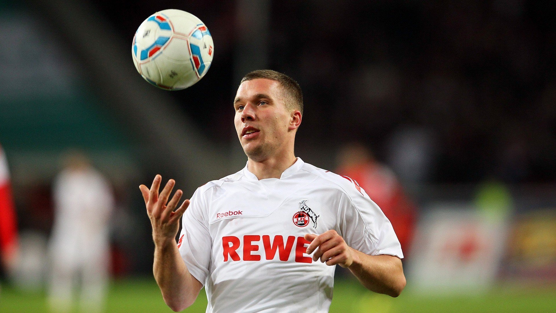 亚历克斯·格林伍德在防守端的稳定表现，令袋鼠队防线更为坚韧